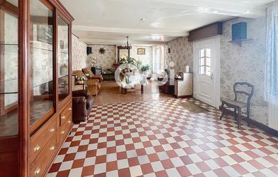 Maison - 206 m² - 6 pièces