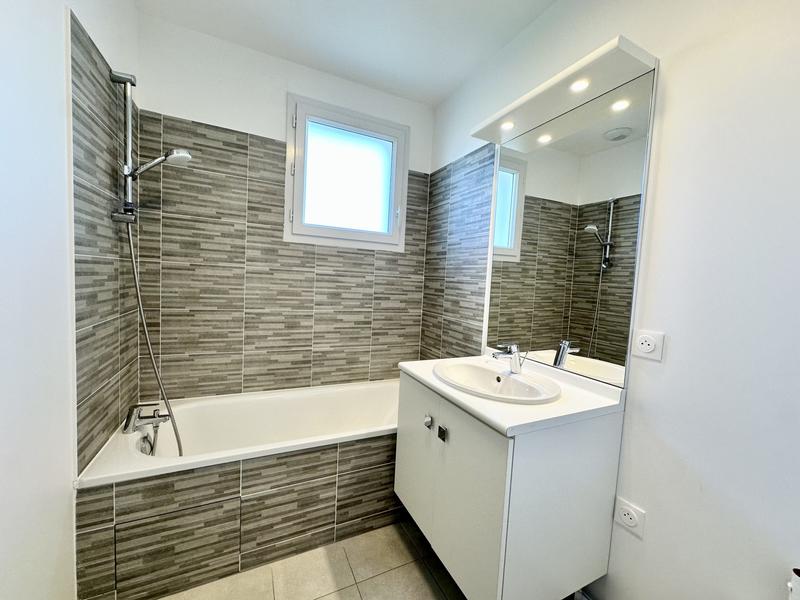 Maison - 84 m² - 4 pièces