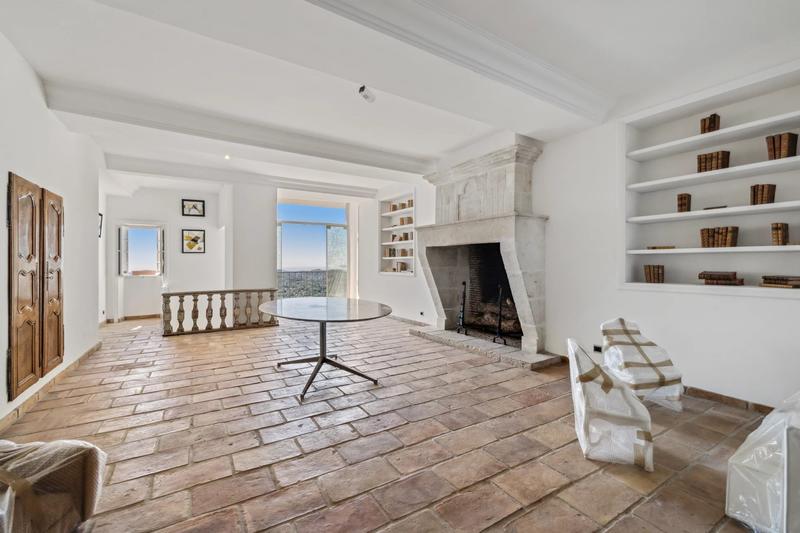 Appartement - 193 m² - 4 pièces