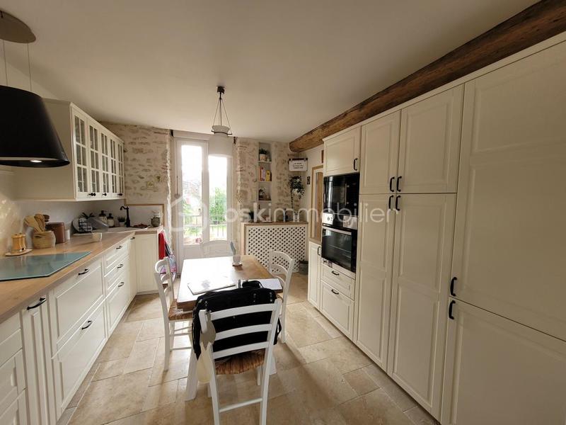 Maison en pierre - 190 m² - 8 pièces