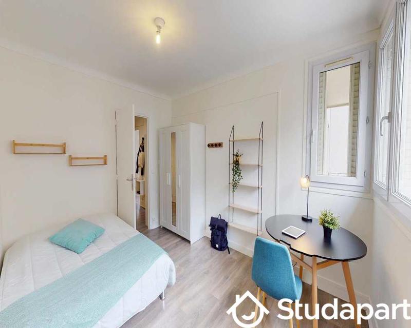 Chambre - 110 m² - 1 pièce