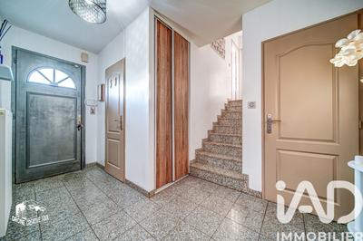Maison - 101 m² - 5 pièces