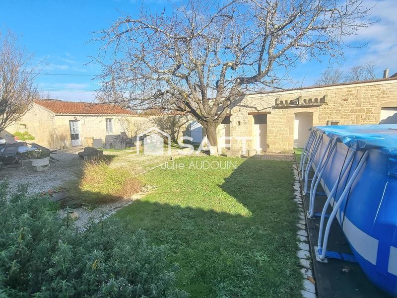 Maison - 250 m² - 8 pièces