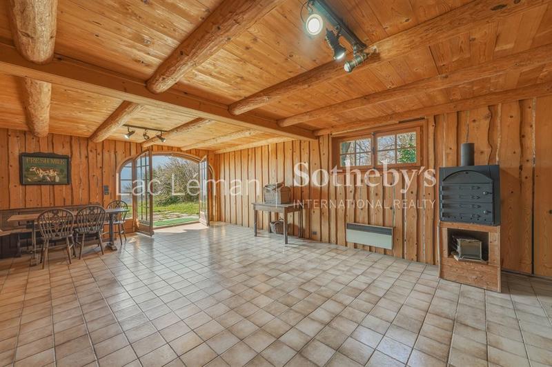 Châlet - 240 m² - 9 pièces