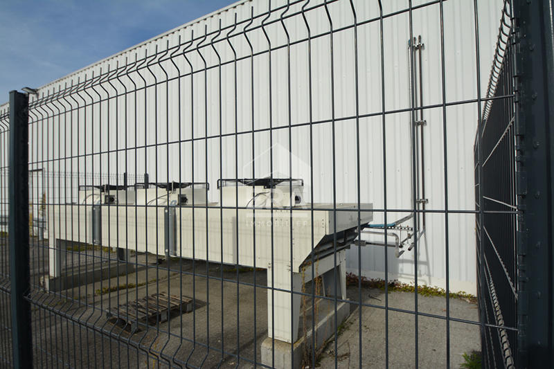 Maison - 1 700 m² - 10 pièces