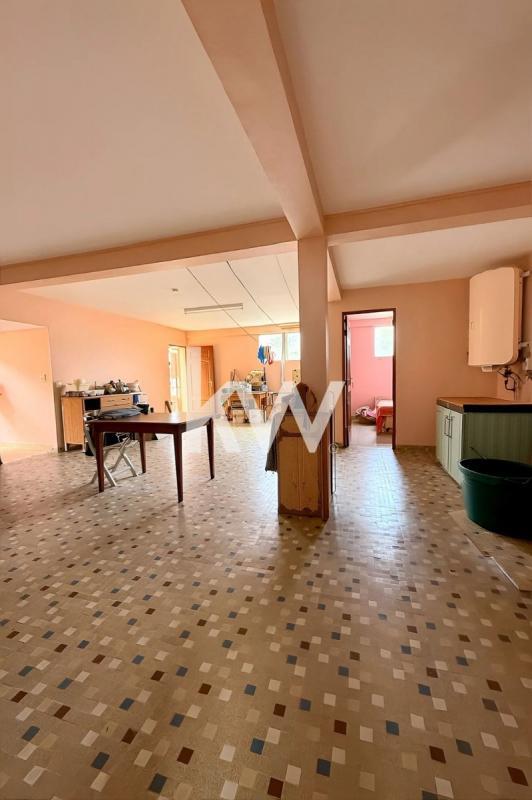 Maison - 161 m² - 6 pièces