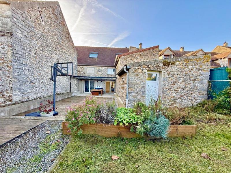 Maison - 186 m² - 7 pièces