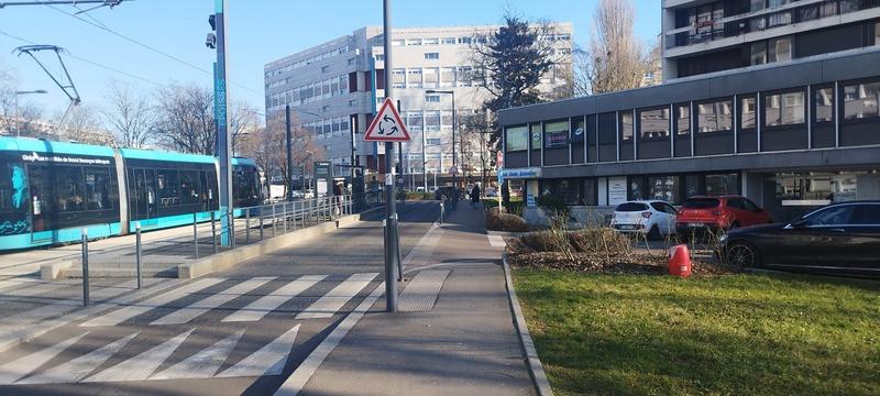 Bureau - 81 m² - 3 pièces