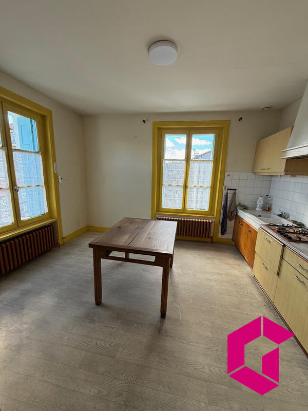 Maison - 100 m² - 5 pièces