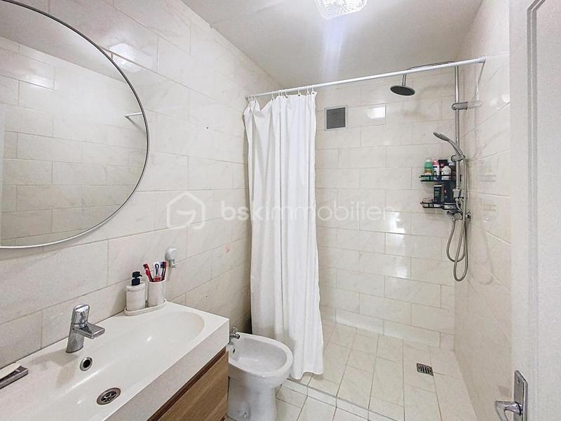 Appartement - 96 m² - 5 pièces