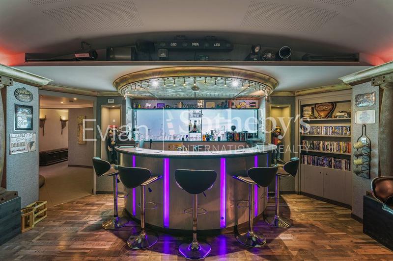 Maison - 306 m² - 6 pièces