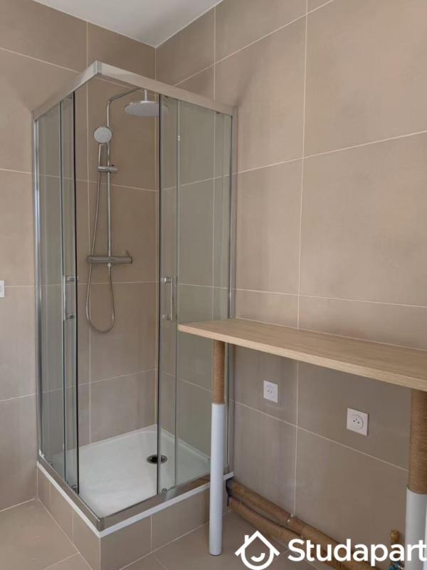 Studio - 28 m² - 3 pièces