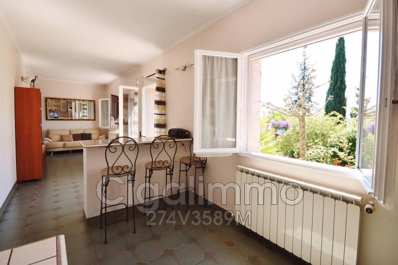 Villa - 226 m² - 6 pièces