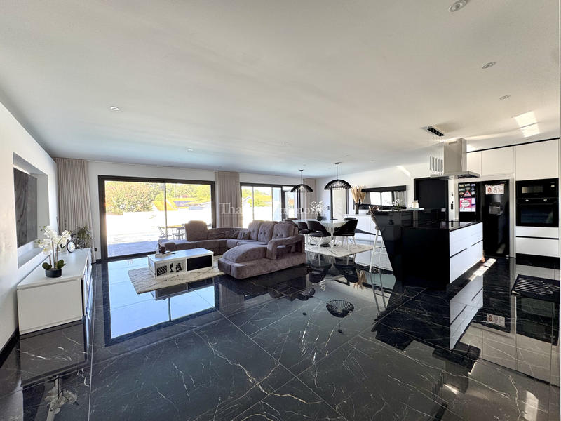 Maison - 145 m² - 5 pièces