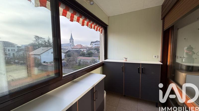 Appartement - 80 m² - 3 pièces