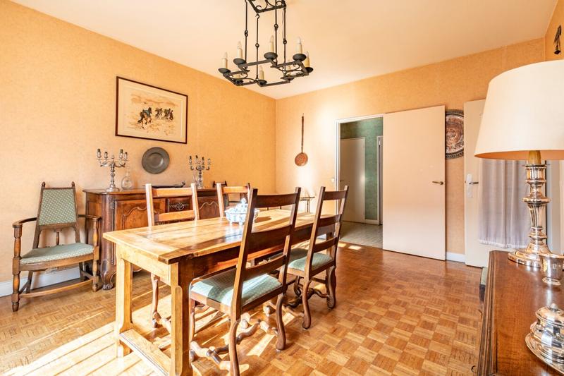 Appartement - 133 m² - 7 pièces