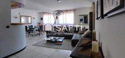 Appartement - 93 m² - 3 pièces