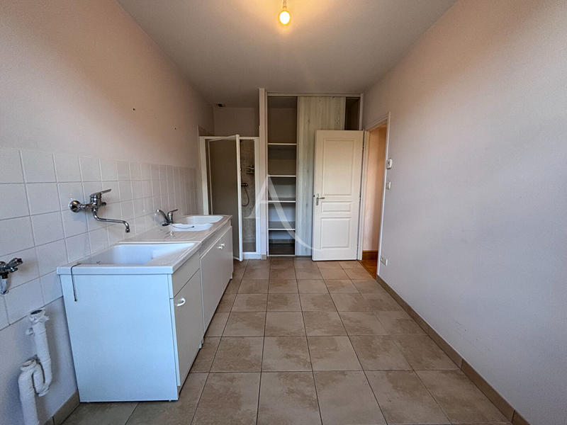 Appartement - 180 m² - 5 pièces