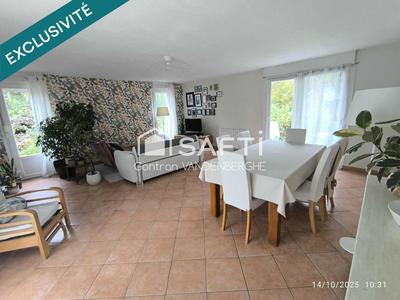 Maison - 121 m² - 7 pièces