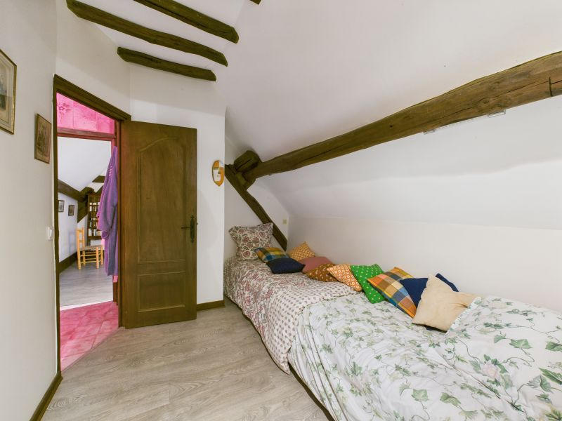 Maison - 173 m² - 9 pièces