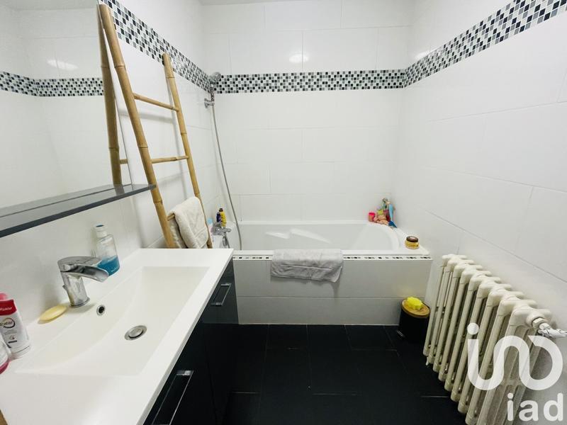 Appartement - 82 m² - 3 pièces