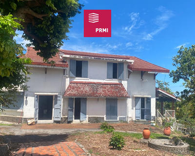 Maison - 250 m² - 6 pièces