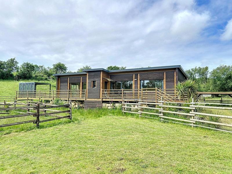 Maison - 135 m² - 6 pièces