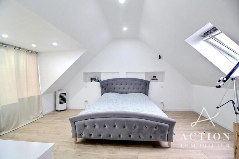 Maison - 122 m² - 4 pièces