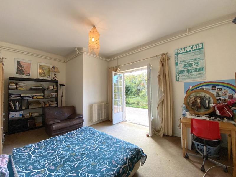 Maison - 230 m² - 7 pièces