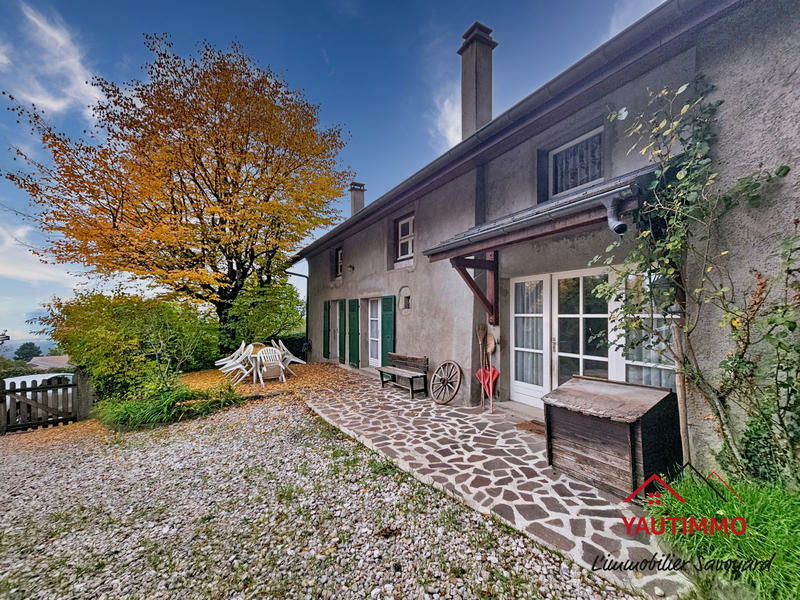 Maison - 200 m² - 6 pièces