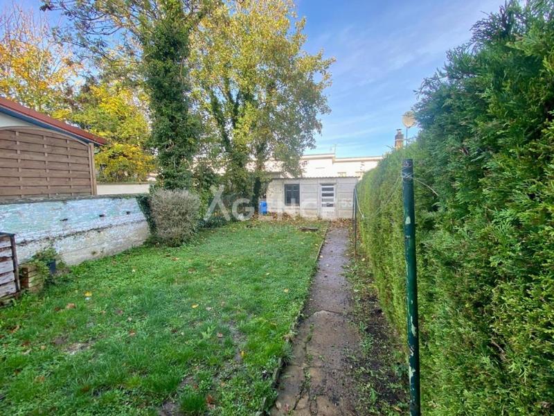 Maison de ville - 75 m² - 5 pièces