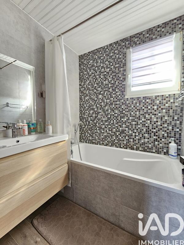 Maison - 120 m² - 4 pièces