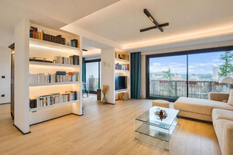 Appartement - 104 m² - 5 pièces