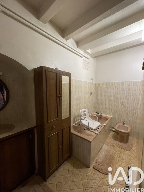 Maison - 209 m² - 7 pièces