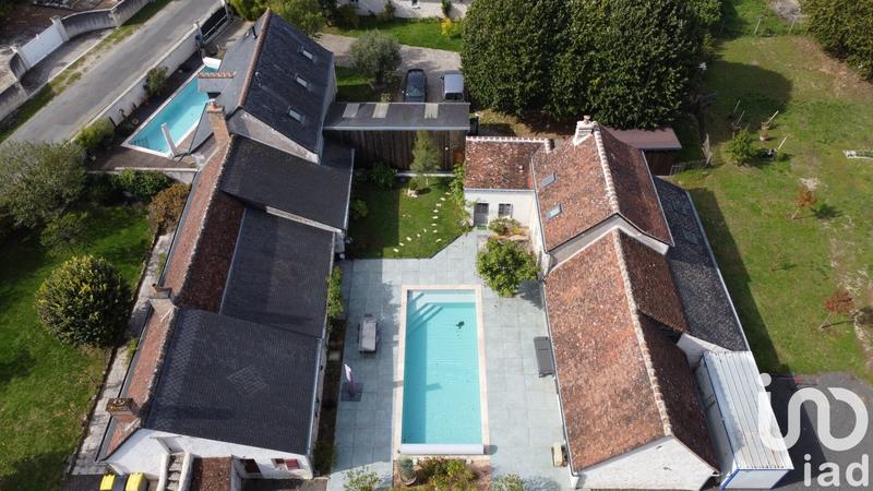 Maison - 325 m² - 12 pièces