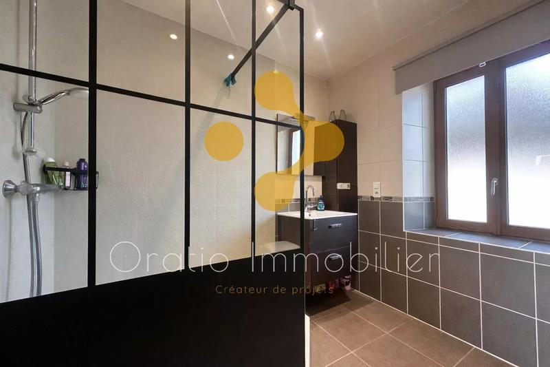 Maison - 207 m² - 8 pièces