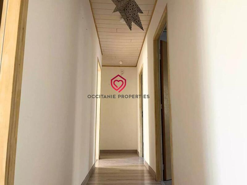 Maison - 243 m² - 6 pièces