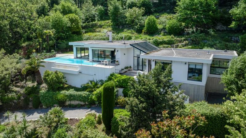 Maison - 160 m² - 5 pièces