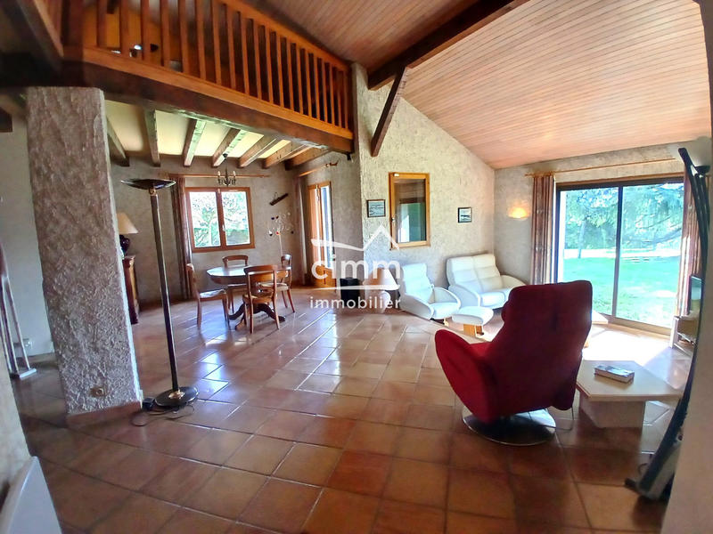 Villa - 170 m² - 6 pièces