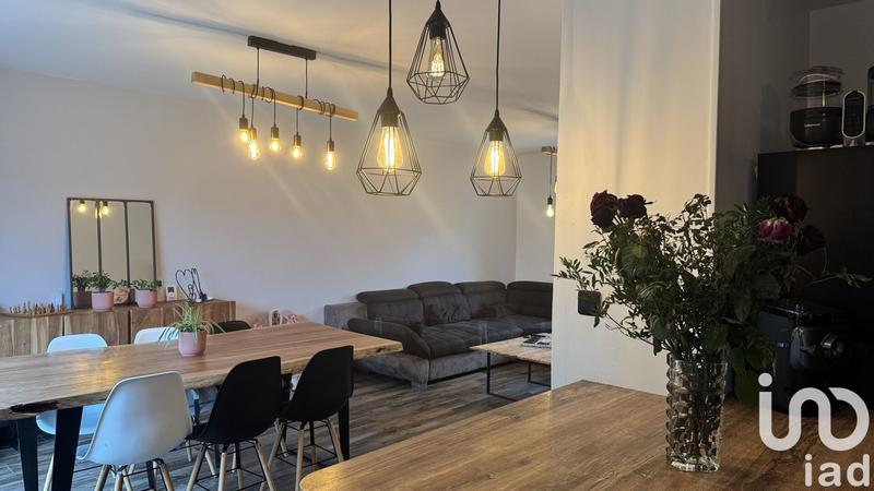 Maison - 98 m² - 5 pièces