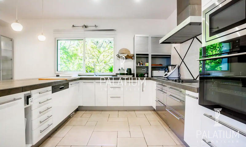 Villa - 500 m² - 14 pièces