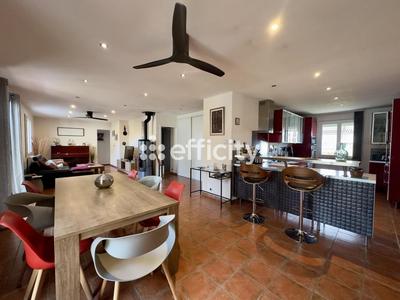 Villa - 140 m² - 5 pièces