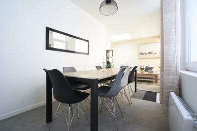 Maison - 156 m² - 8 pièces