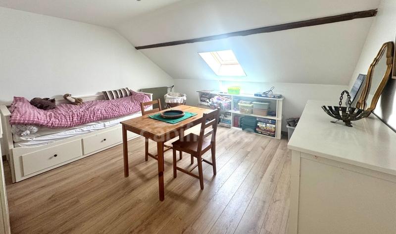 Maison - 191 m² - 8 pièces