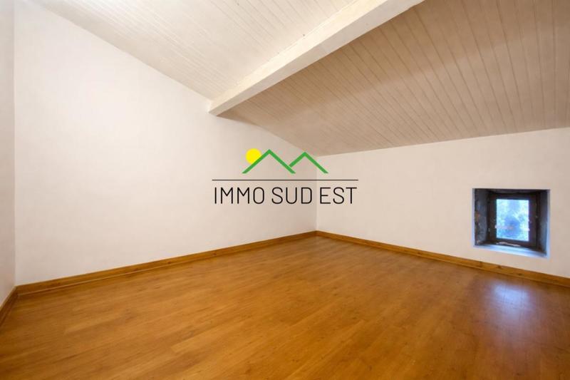 Maison de village - 84 m² - 5 pièces