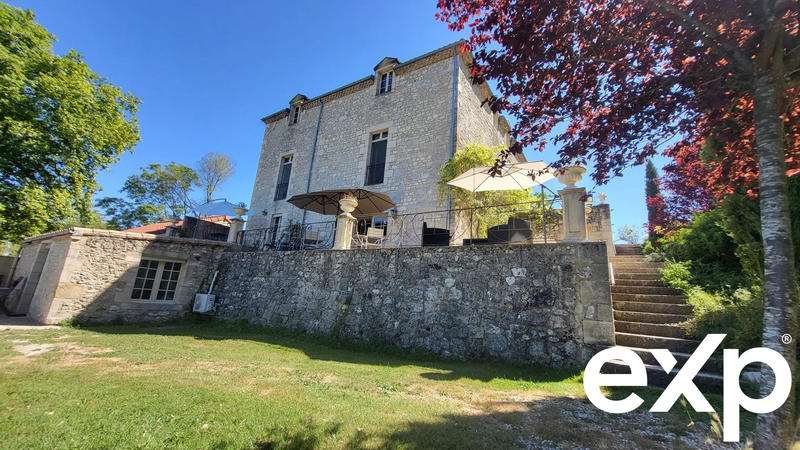 Manoir - 330 m² - 9 pièces