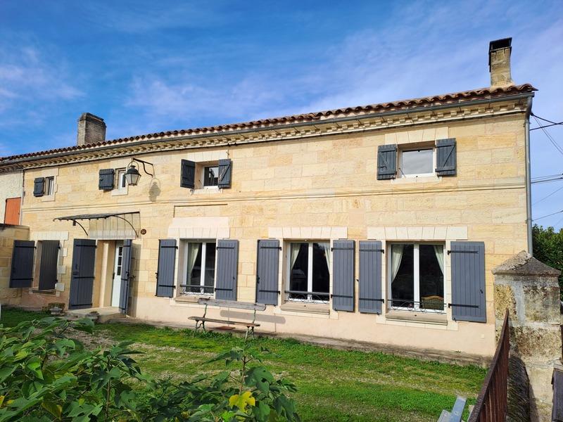 Maison - 136 m² - 5 pièces