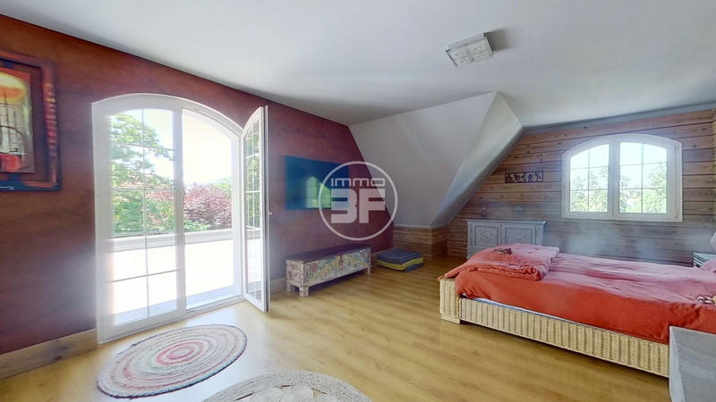 Maison - 142 m² - 6 pièces