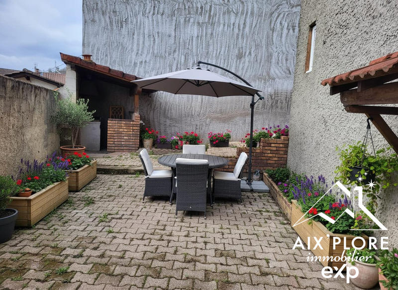 Maison - 140 m² - 6 pièces