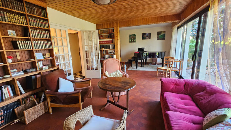 Maison - 166 m² - 8 pièces